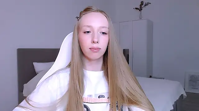 Snapshot of Luna_insniity chatting on 30, 11, 2025 Luna insniity online show from 30, 11, 2025