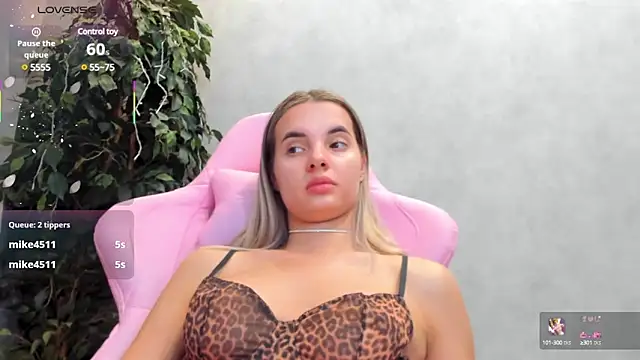 Donna Evans online show from 6, 3, 2025