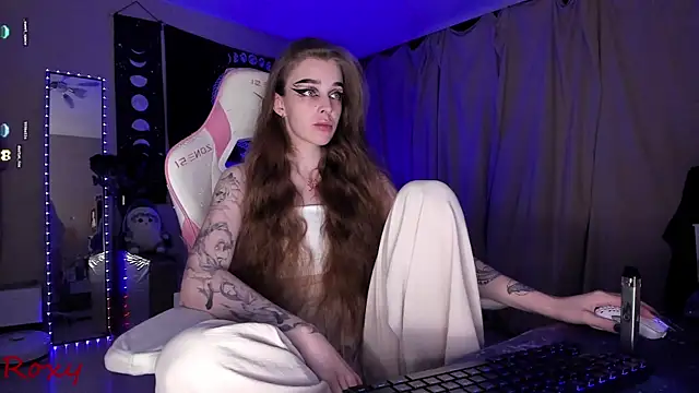 Snapshot of wet_dream_ chatting on 4, 10, 2025 wet dream online show from 4, 10, 2025