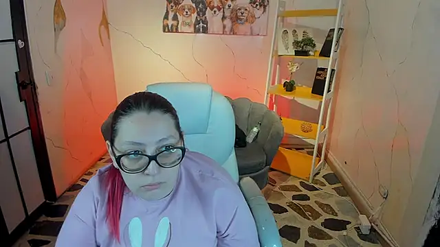 NiickyJones online show from 6, 11, 2025