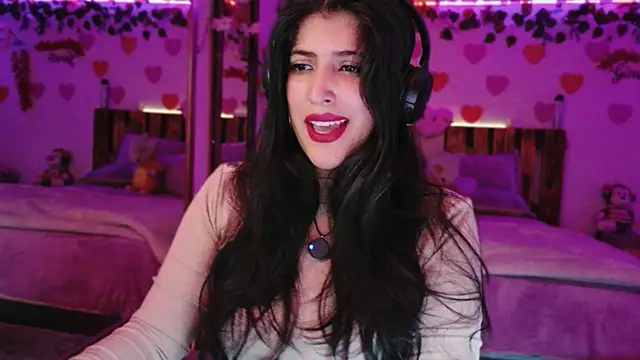 azahar  ziiz online show from 17, 4, 2026