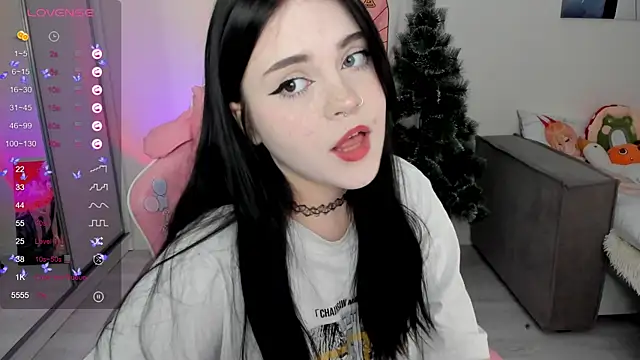 SelenaCute online show from 14, 1, 2025