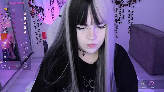 SelenaCute online show from 5, 11, 2025