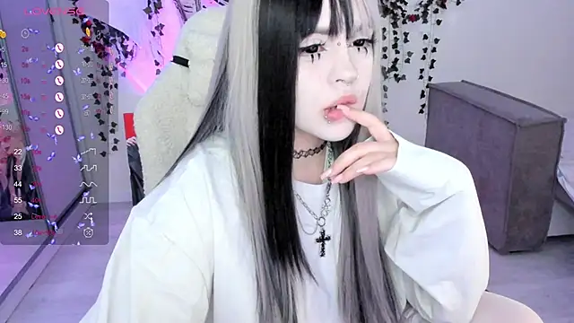 SelenaCute online show from 9, 11, 2025