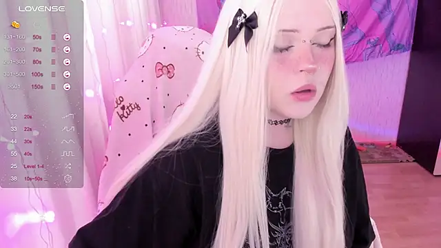 SelenaCute online show from 23, 6, 2026