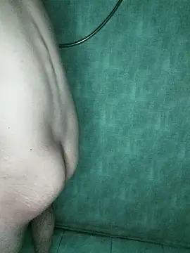 Snapshot of _Scorpion_ chatting on 12, 10, 2025 Scorpion online show from 12, 10, 2025