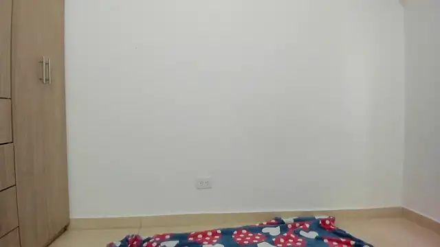 Hana Zurah online show from 20, 11, 2025