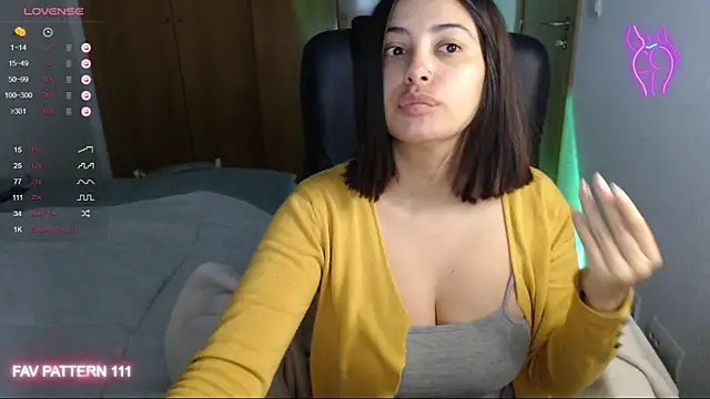 Snapshot of AnnaQueen chatting on 16, 2, 2025 AnnaQueen online show from 16, 2, 2025