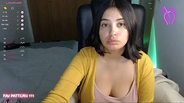 Snapshot of AnnaQueen chatting on 17, 2, 2025 AnnaQueen online show from 17, 2, 2025