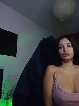 Snapshot of AnnaQueen chatting on 13, 10, 2025 AnnaQueen online show from 13, 10, 2025