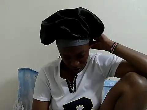 Snapshot of lizbela1 chatting on 13, 11, 2025 lizbela1 online show from 13, 11, 2025