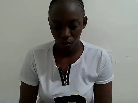 Snapshot of lizbela1 chatting on 2, 12, 2025 lizbela1 online show from 2, 12, 2025