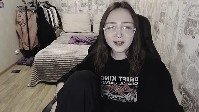 Snapshot of AmeliaKamishiro chatting on 19, 12, 2024 AmeliaKamishiro online show from 19, 12, 2024