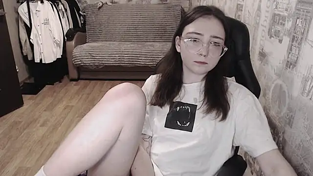 Snapshot of AmeliaKamishiro chatting on 13, 3, 2025 AmeliaKamishiro online show from 13, 3, 2025