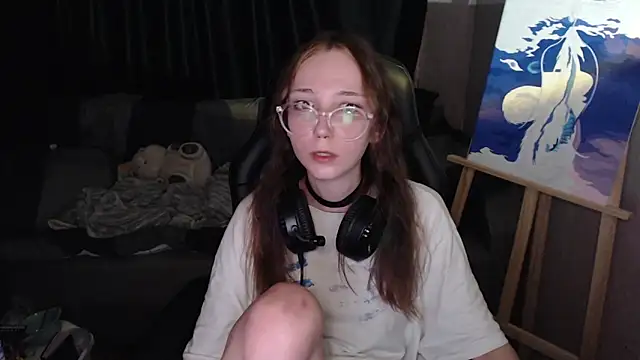 Snapshot of AmeliaKamishiro chatting on 5, 10, 2025 AmeliaKamishiro online show from 5, 10, 2025