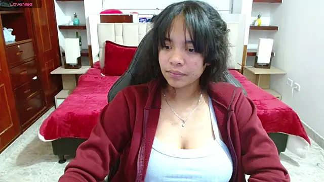 laureentt  online show from 13, 2, 2025