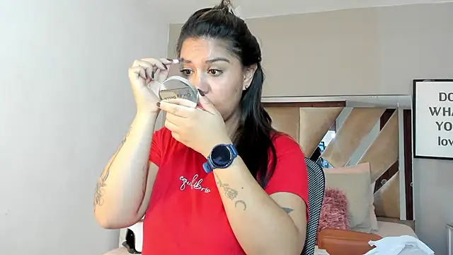 sharlott18 online show from 12, 1, 2025