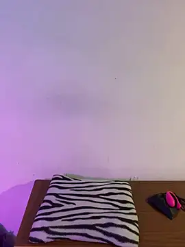 Felicia smok3 online show from 10, 2, 2026