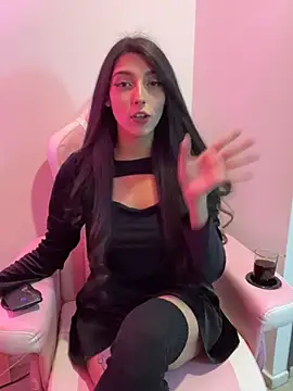 Snapshot of Felicia_smok3 chatting on 19, 5, 2026 Felicia smok3 online show from 19, 5, 2026