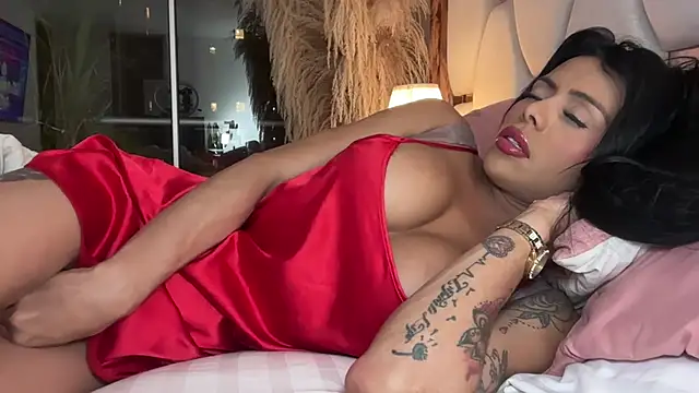 Snapshot of HOT_LADY_777 chatting on 17, 12, 2024 HOT LADY 777 online show from 17, 12, 2024