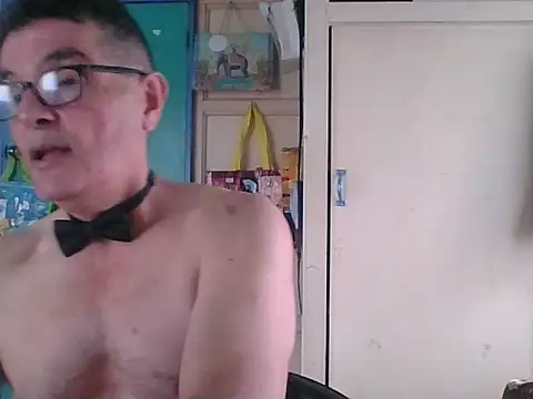 Snapshot of kavir-sebastien chatting on 13, 10, 2025 kavir-sebastien online show from 13, 10, 2025