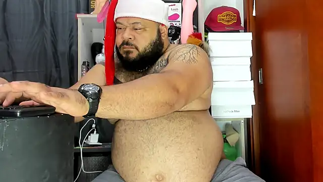 Latino bigcock online show from 31, 12, 2024