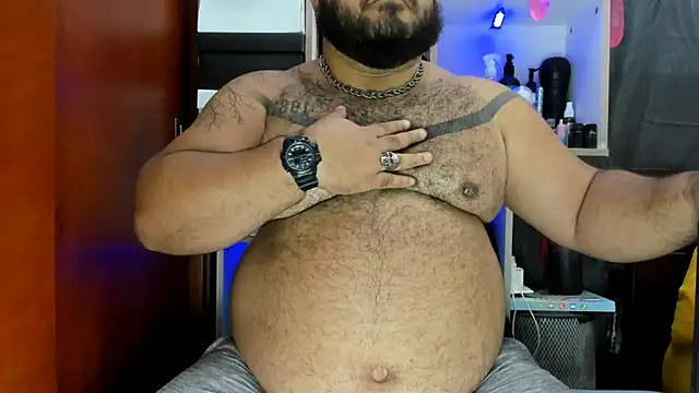 Latino bigcock online show from 23, 1, 2025