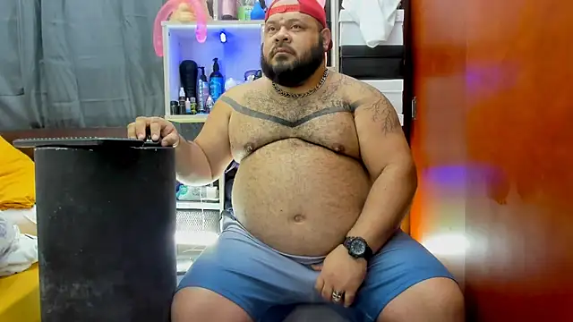 Latino bigcock online show from 31, 1, 2025