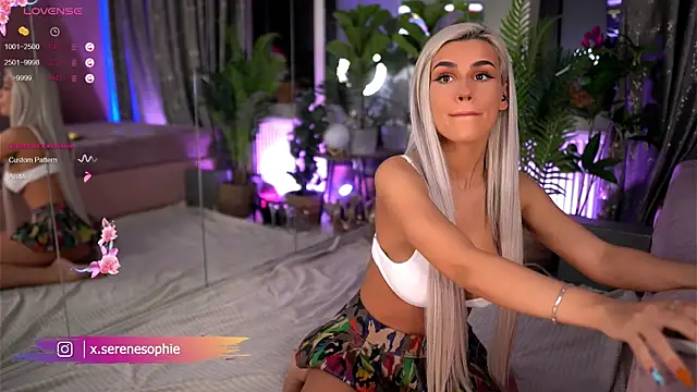 Serene Sophiex online show from 10, 3, 2025