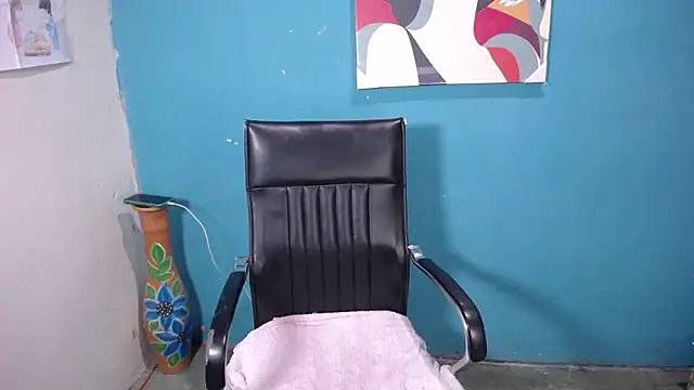 Sunny rayz  online show from 4, 10, 2025