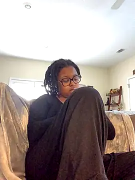 SweetHoneyBunz online show from 28, 11, 2025