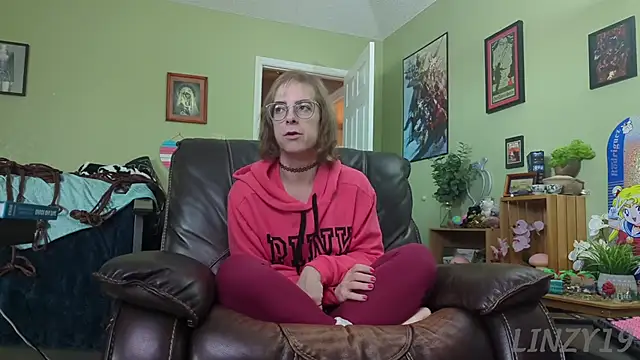 Snapshot of Linzy_19 chatting on 18, 1, 2025 Linzy 19 online show from 18, 1, 2025