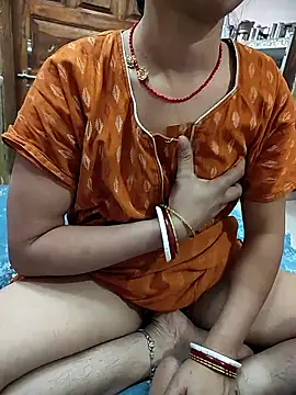 COUPLLE VILLAGE online show from 13, 4, 2026