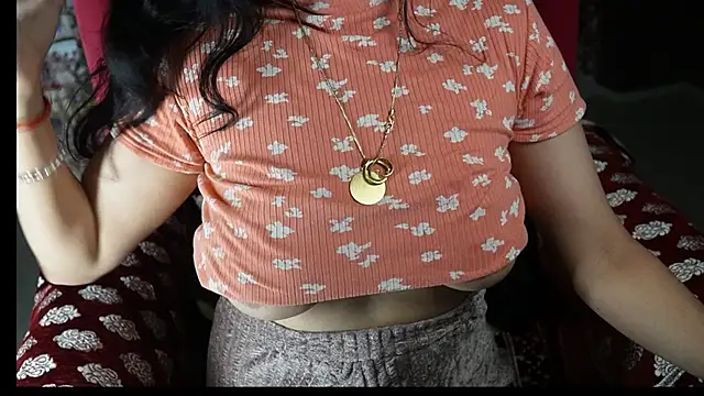 Snapshot of -AyeshaSinghania- chatting on 4, 3, 2025 -AyeshaSinghania- online show from 4, 3, 2025