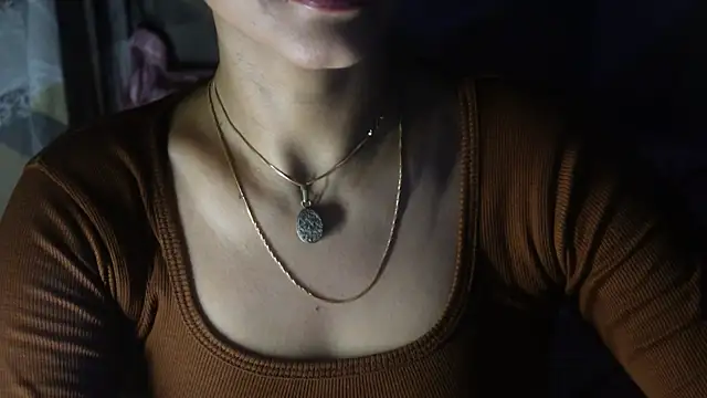 Snapshot of -AyeshaSinghania- chatting on 1, 11, 2025 -AyeshaSinghania- online show from 1, 11, 2025