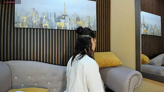 emily roberts1 online show from 26, 9, 2025