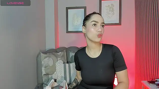 emily roberts1 online show from 30, 9, 2025