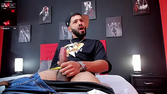 Thiagogomez online show from 28, 12, 2024