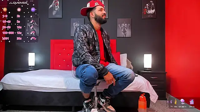 Thiagogomez online show from 8, 1, 2025