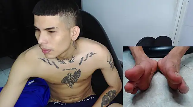 Snapshot of hot_king20 chatting on 8, 2, 2025 hot king20 online show from 8, 2, 2025