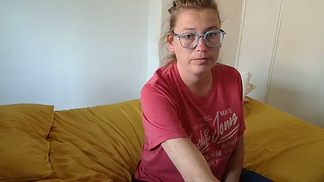 Snapshot of cumfun chatting on 19, 7, 2026 cumfun online show from 19, 7, 2026