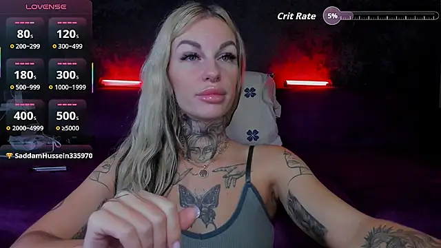 Snapshot of angel_devil_forever chatting on 28, 9, 2025 angel devil forever online show from 28, 9, 2025