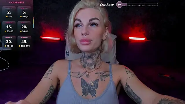 Snapshot of angel_devil_forever chatting on 10, 10, 2025 angel devil forever online show from 10, 10, 2025