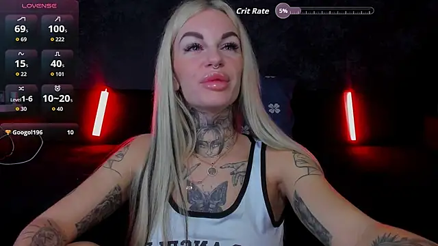 Snapshot of angel_devil_forever chatting on 17, 10, 2025 angel devil forever online show from 17, 10, 2025