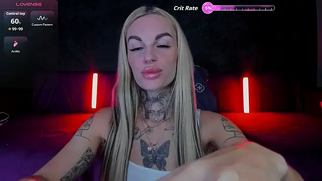 Snapshot of angel_devil_forever chatting on 29, 10, 2025 angel devil forever online show from 29, 10, 2025