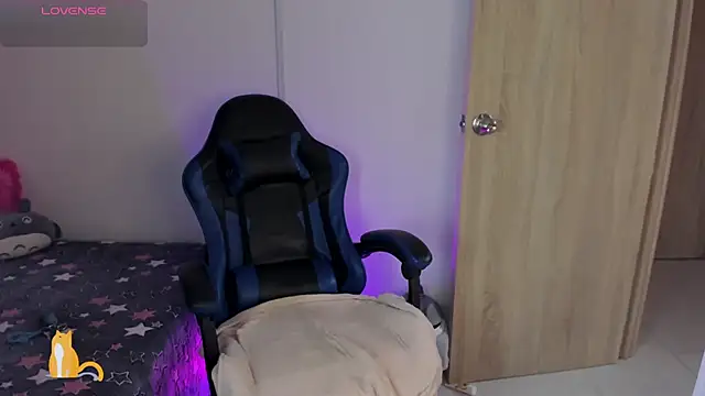 roseliam25 online show from 30, 10, 2025