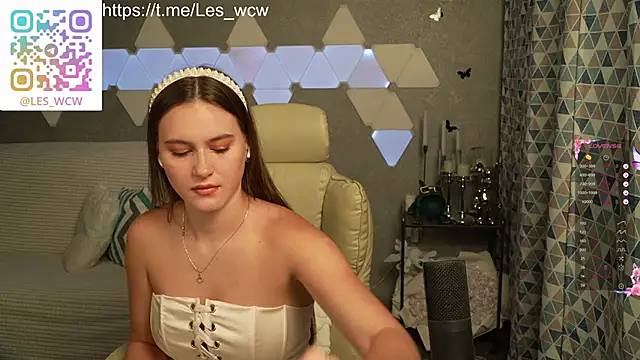 HarleyDeess online show from 4, 11, 2025