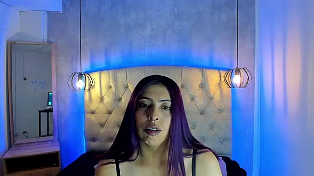 Alice Laurentt online show from 26, 1, 2025