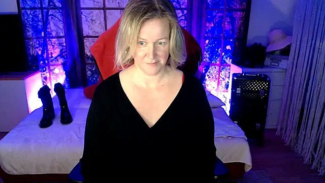 Snapshot of MarleneBloem chatting on 13, 1, 2025 MarleneBloem online show from 13, 1, 2025