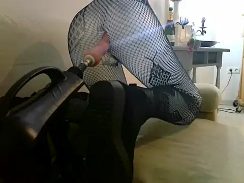 Snapshot of xxxlecram chatting on 4, 6, 2026 xxxlecram online show from 4, 6, 2026